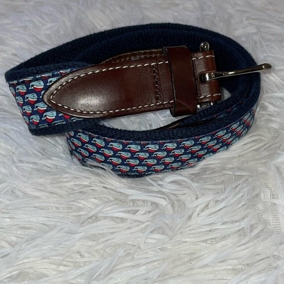Vineyard Vines Other - Vineyard Vines Santa Whales Belt - Size 28